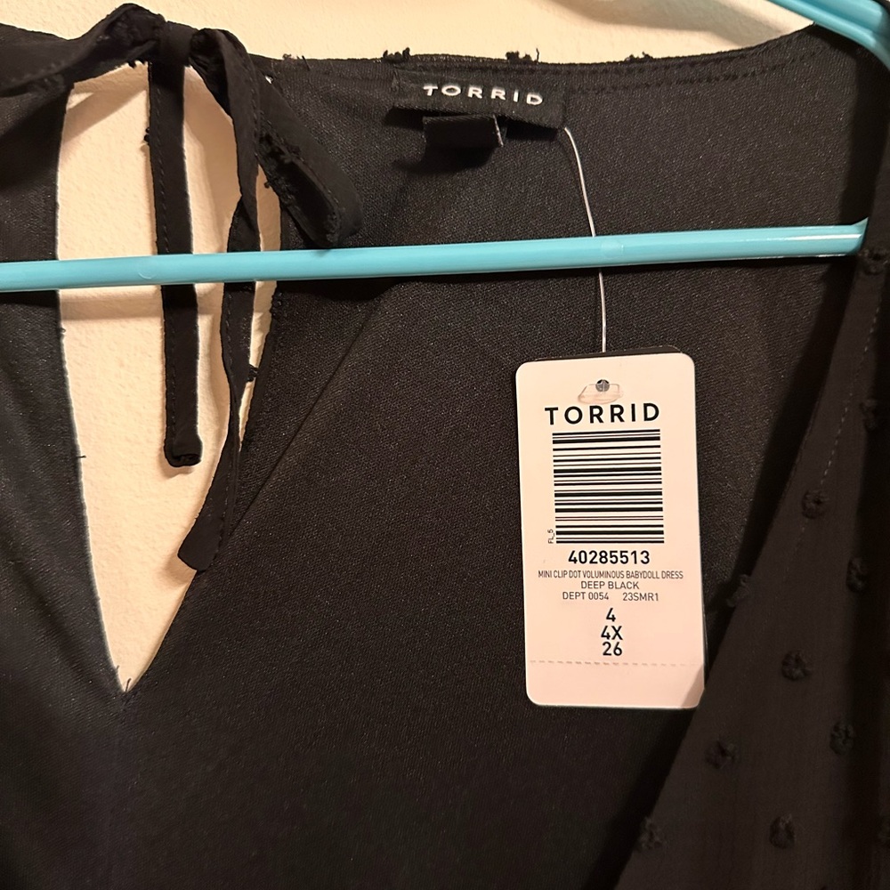 Torrid Black Long Sleeve Dress NWT size 4x 26 - Picture 3 of 9